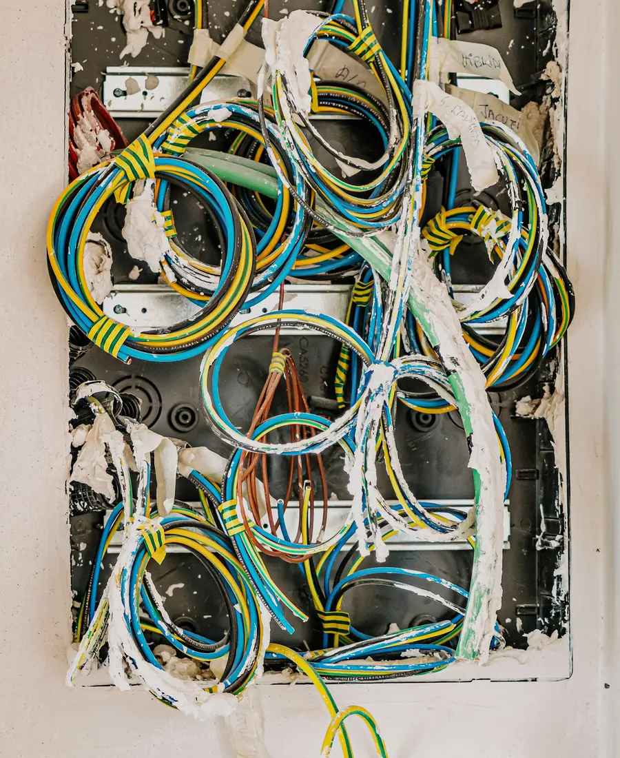 Colour-coded conductors